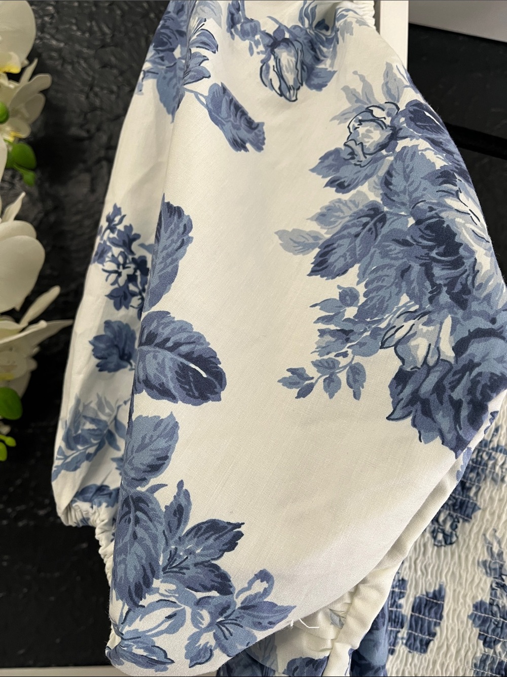 Abercrombie & Fitch Emerson Blue Floral Puff-Sleeve Midi - Picture 6 of 10